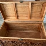 Large chinese chest, carved camphor wood. 1st half of the XXth century