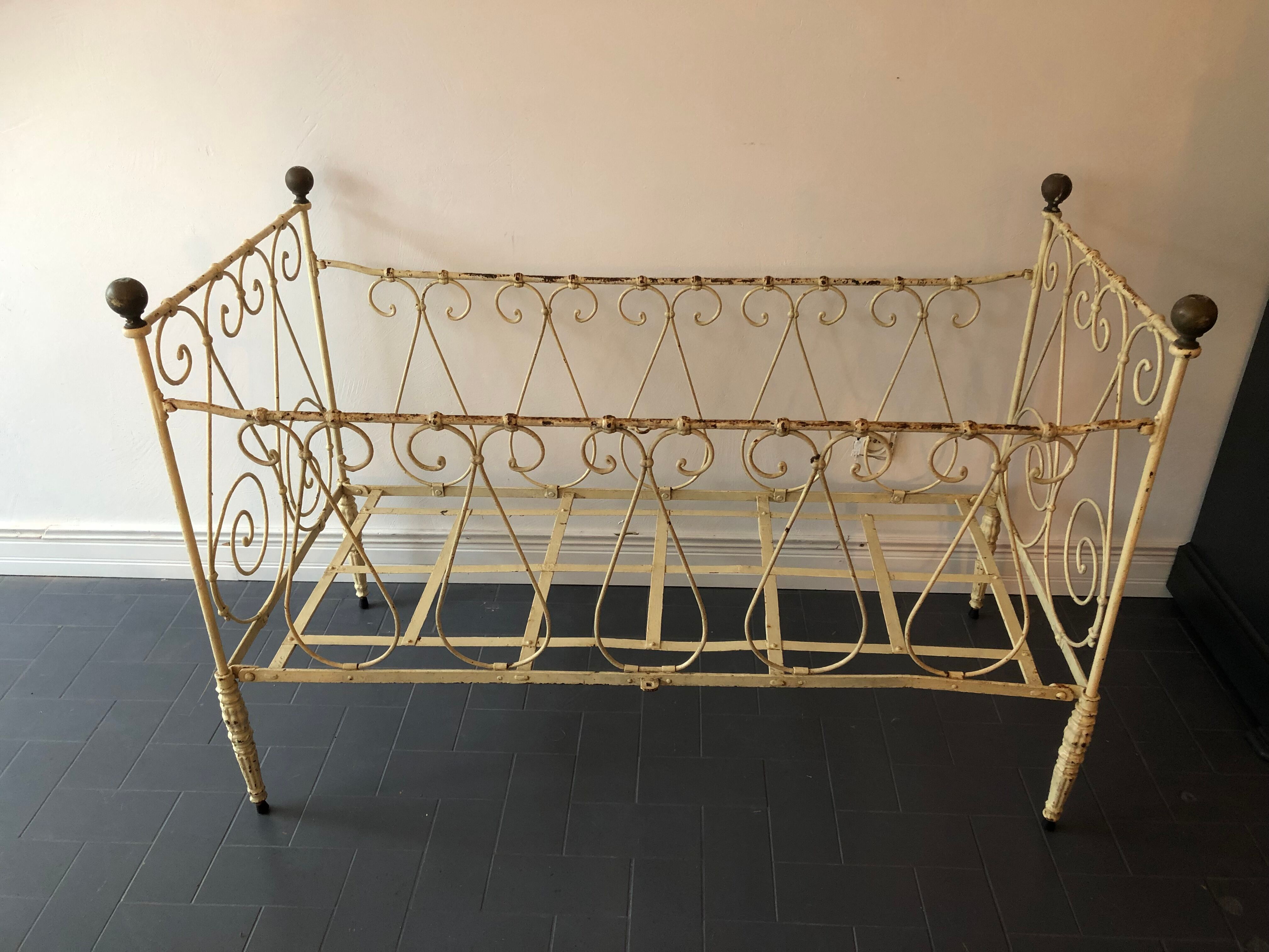 Child cot bench two-seater cast-iron nineteenth