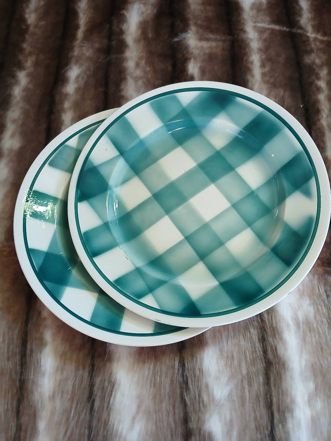 2 old round checkered plates