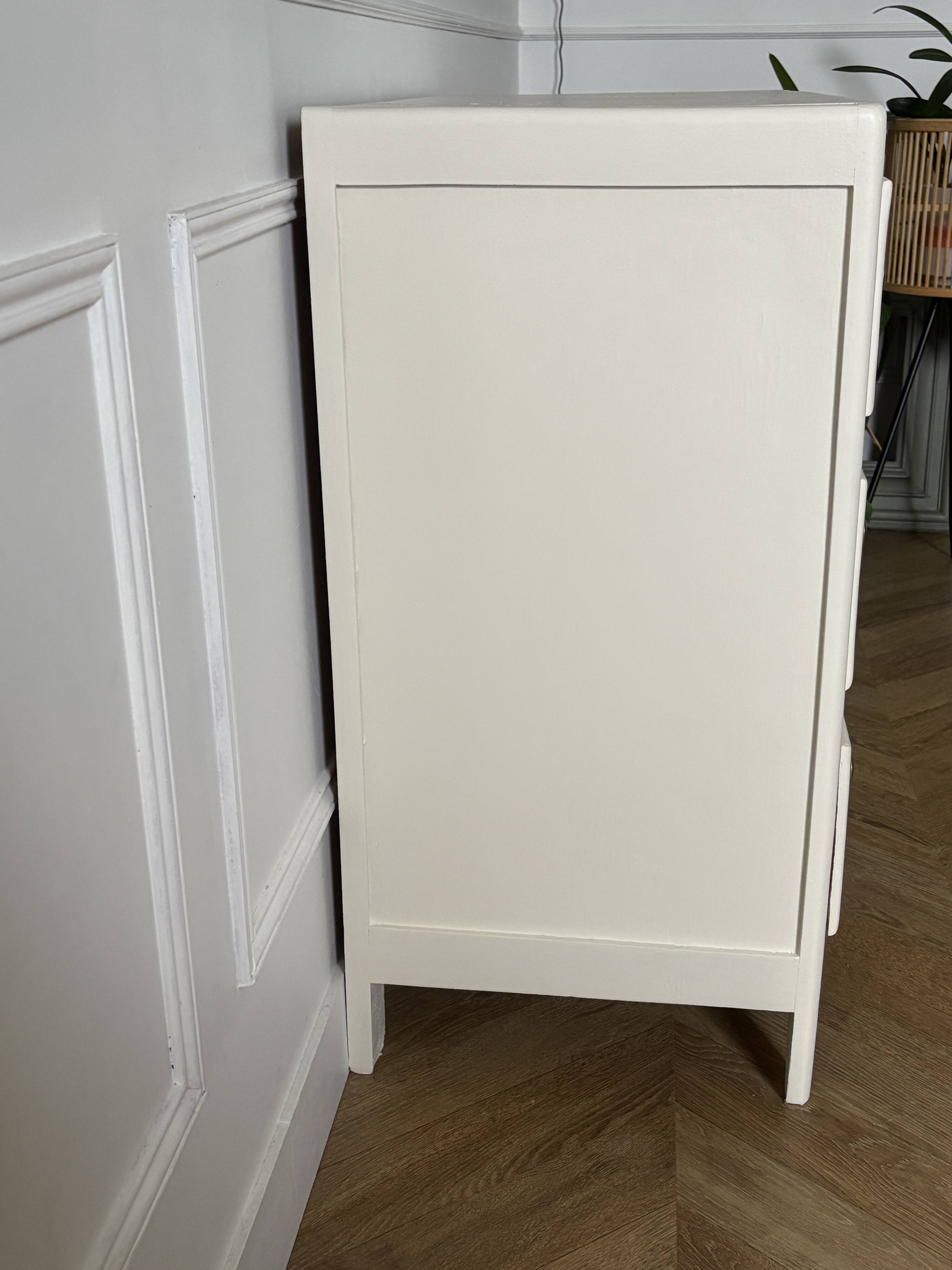 Commode parisienne