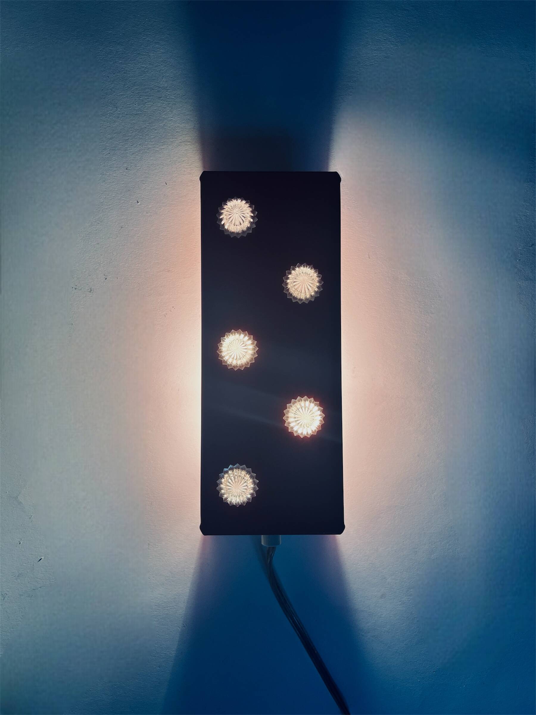 Applique murale à volet métal pivotant, design 1960