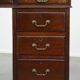 Bureau anglais 9 tiroirs en bois et cuir