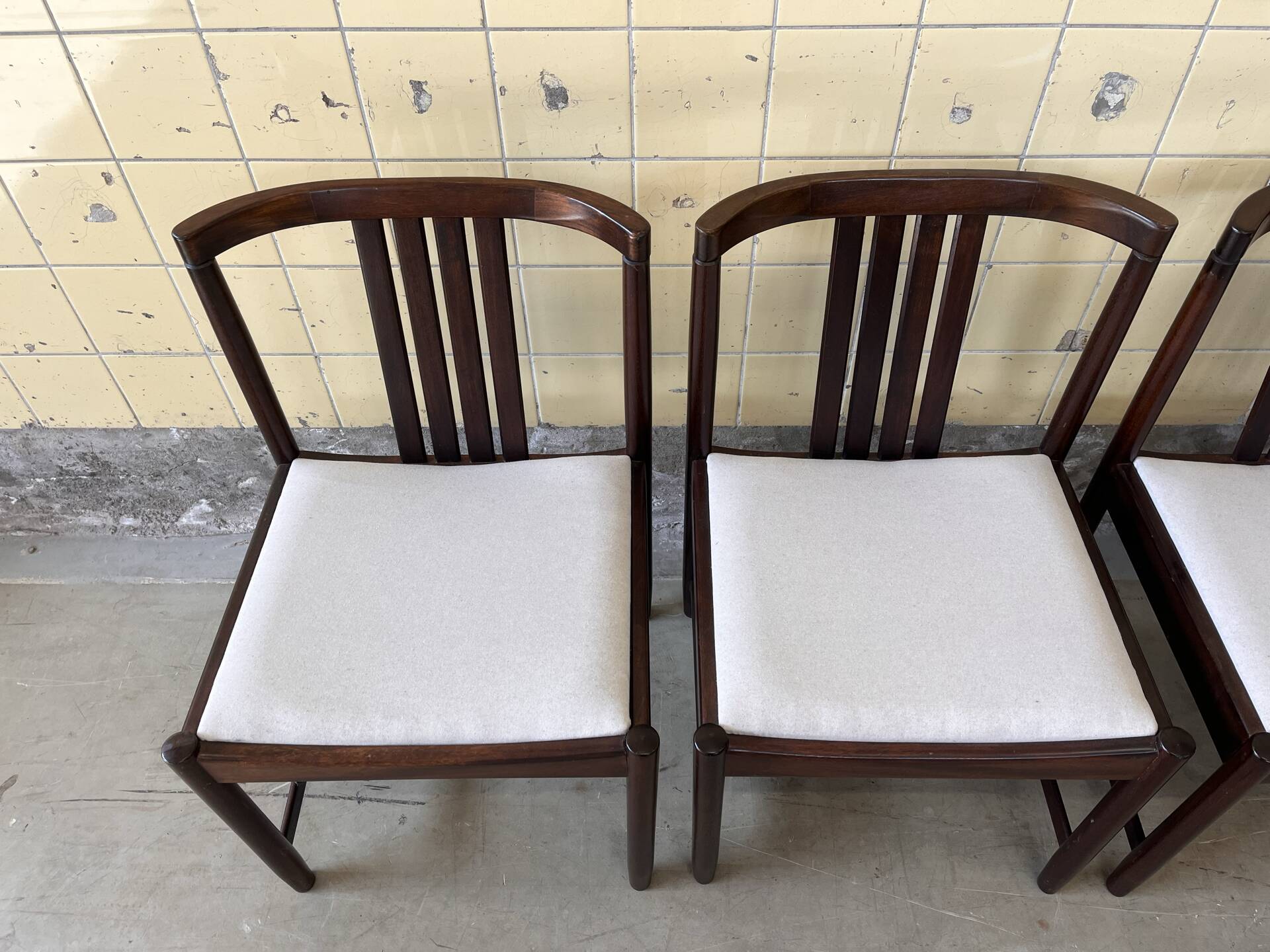 Set of six vintage Illum Wikkelsø dining chairs