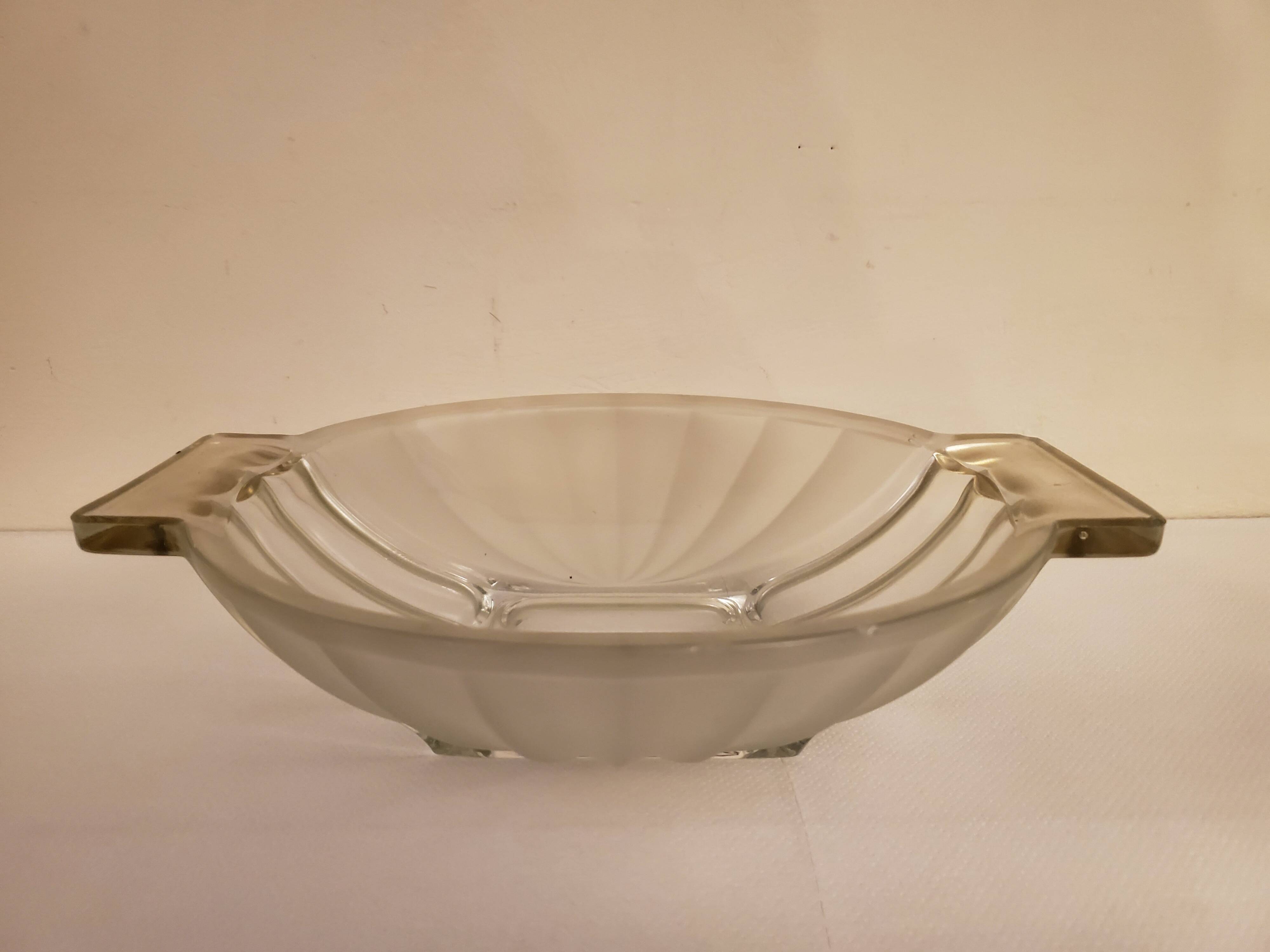 Empty art deco pocket