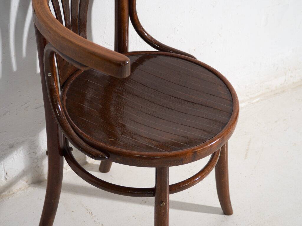 Pair of antique bentwood chairs in Thonet style – Central Europe, circa 1905