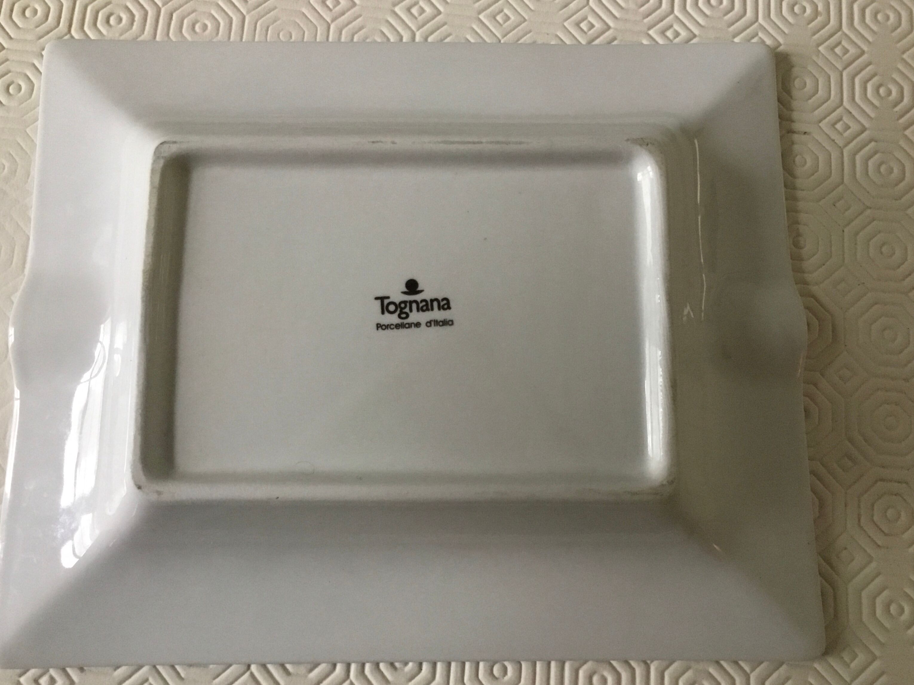 Empty ashtray -pocket
