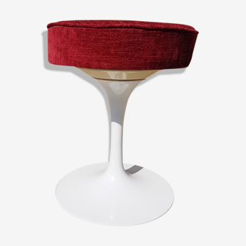 Stool red Tulip, by Saarinen for Knoll International