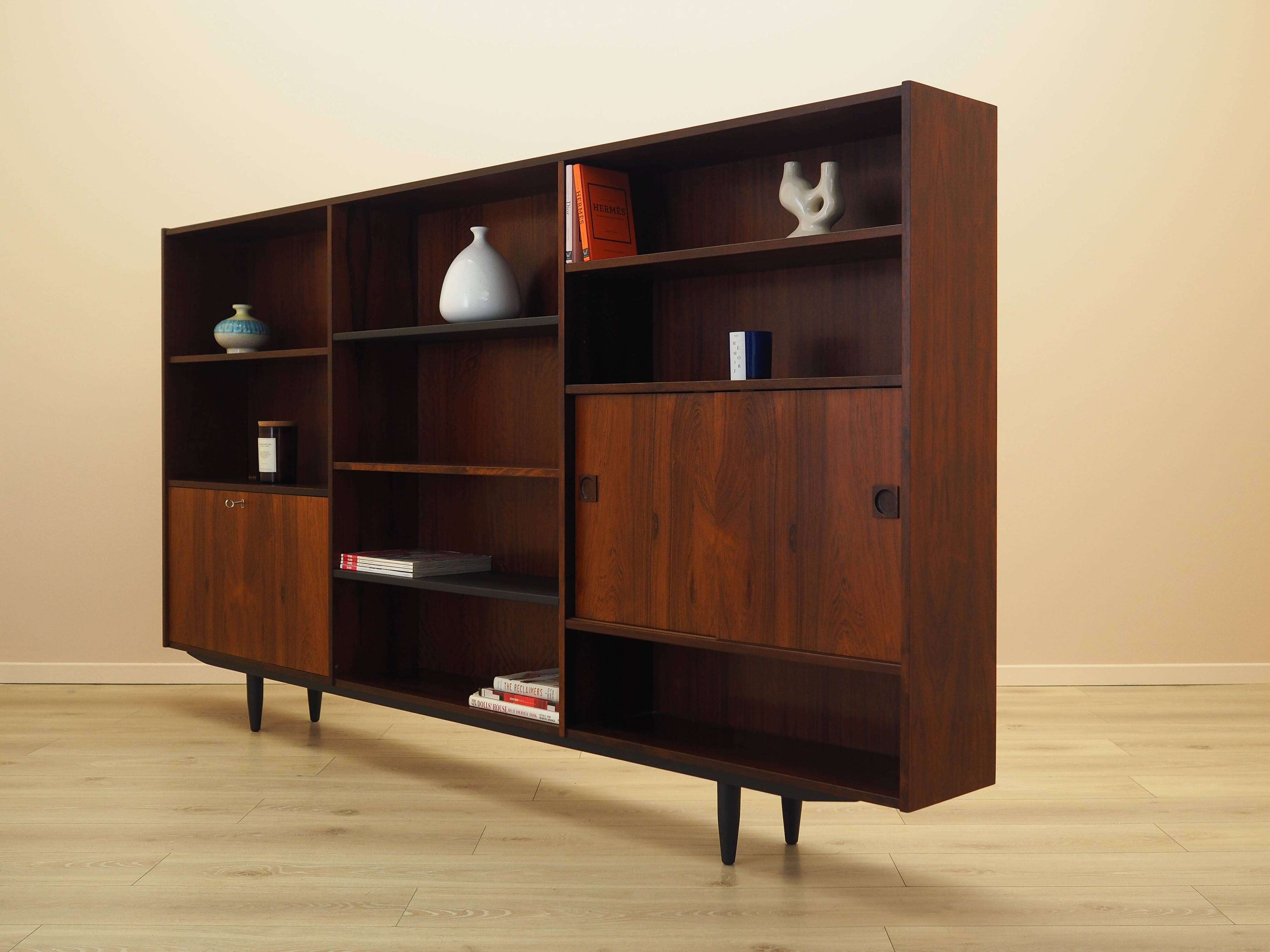 Rosewood bookcase, Danish design, 1970s, manufactured by Farsø Møbelfabrik