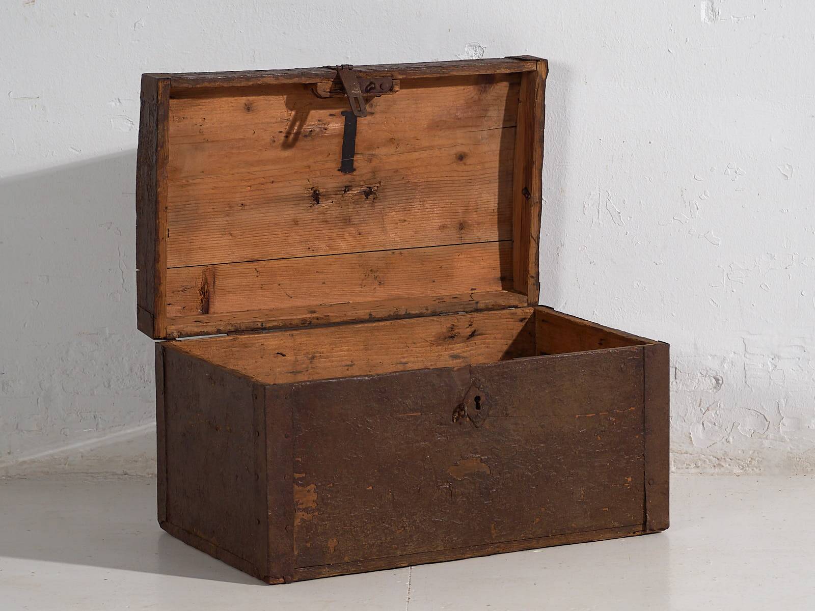 Antique metal frame chest (c.1920) #3