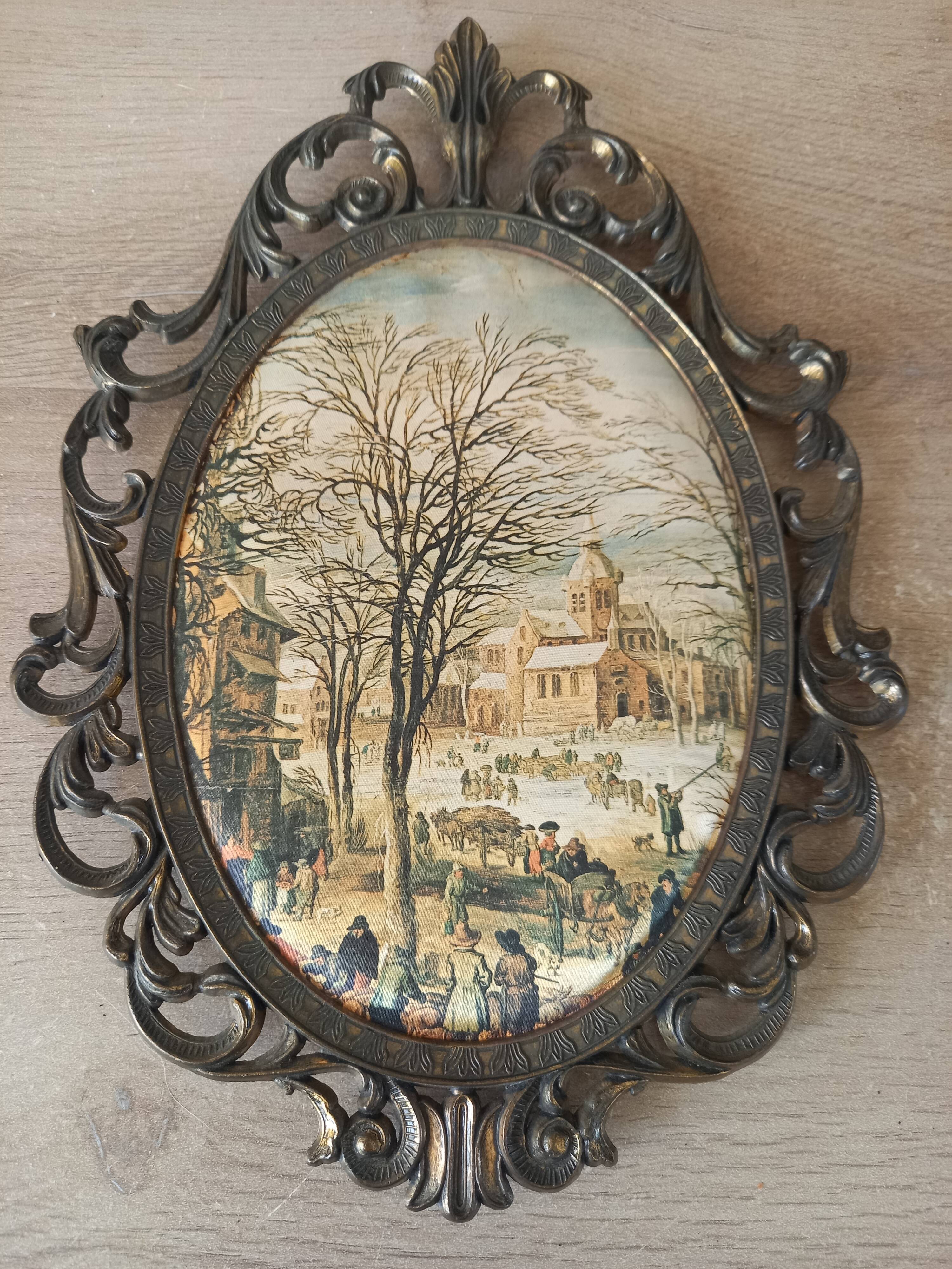 Lot 2 vintage worked metal frames