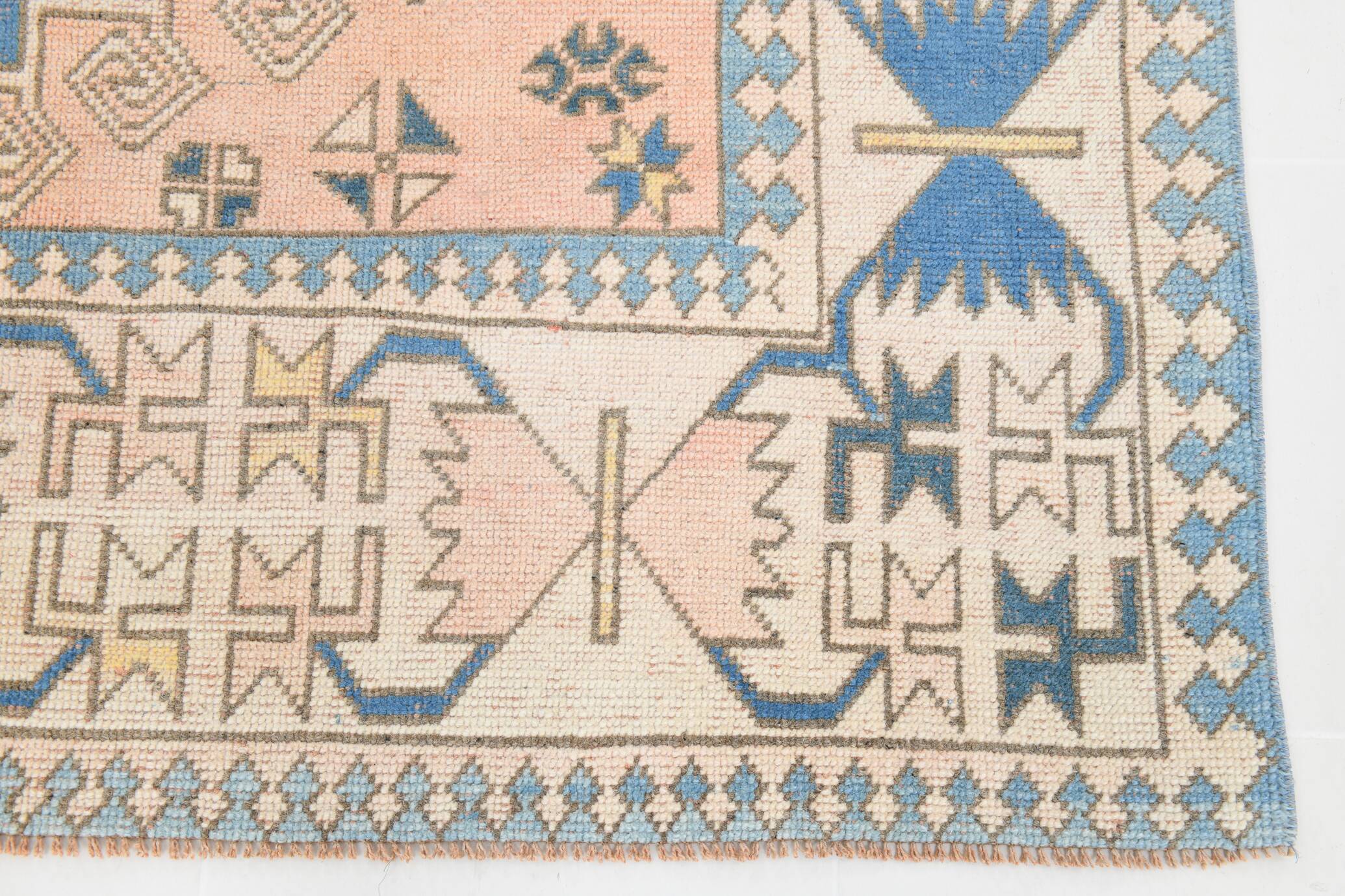 6x10 Salmon & Blue Comtemporary Vintage Rug, 194x297Cm