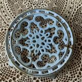 Enameled cast iron trivet