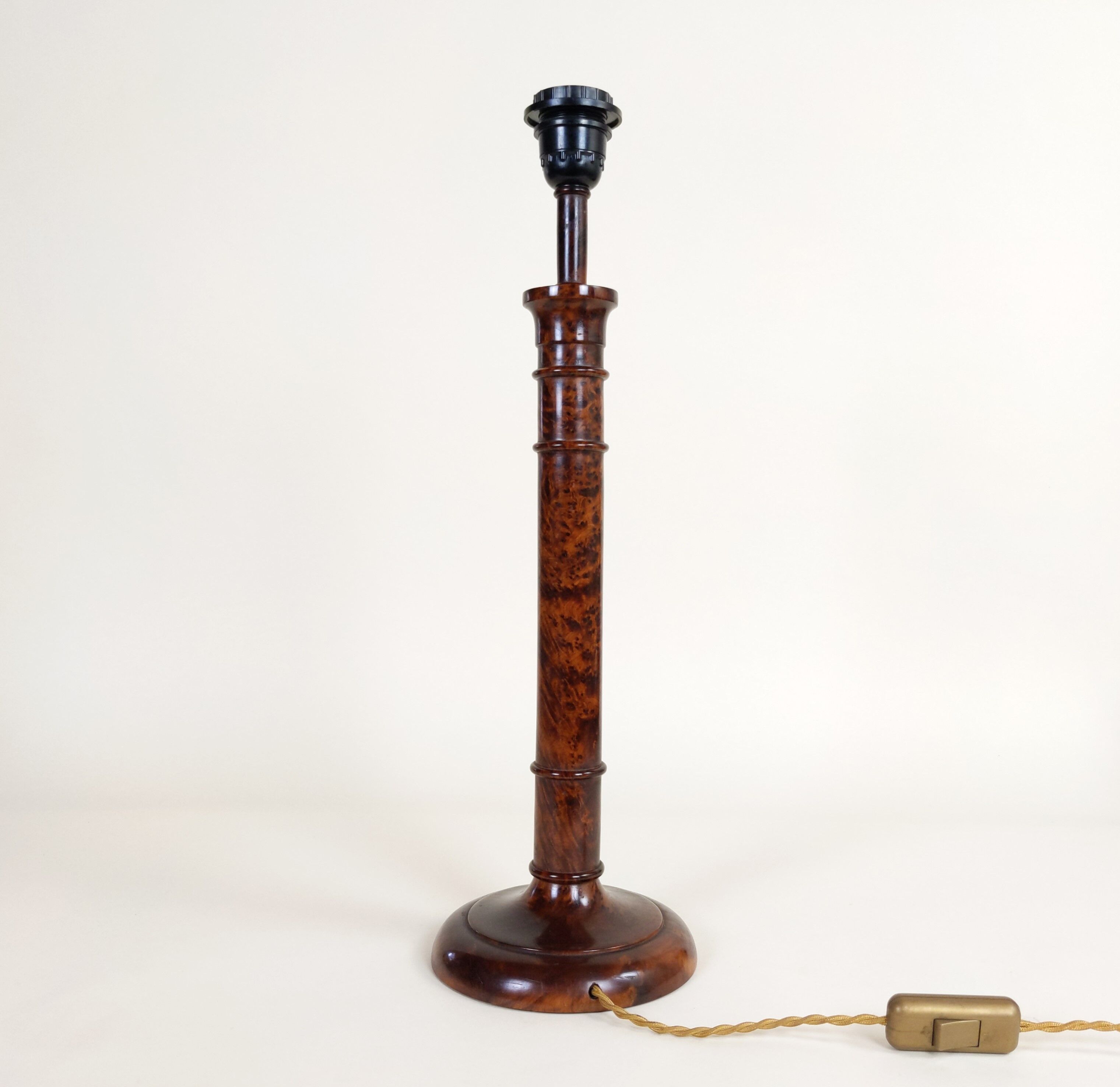 Hand-turned bramble wood lamp foot with golden twisted fabric cable