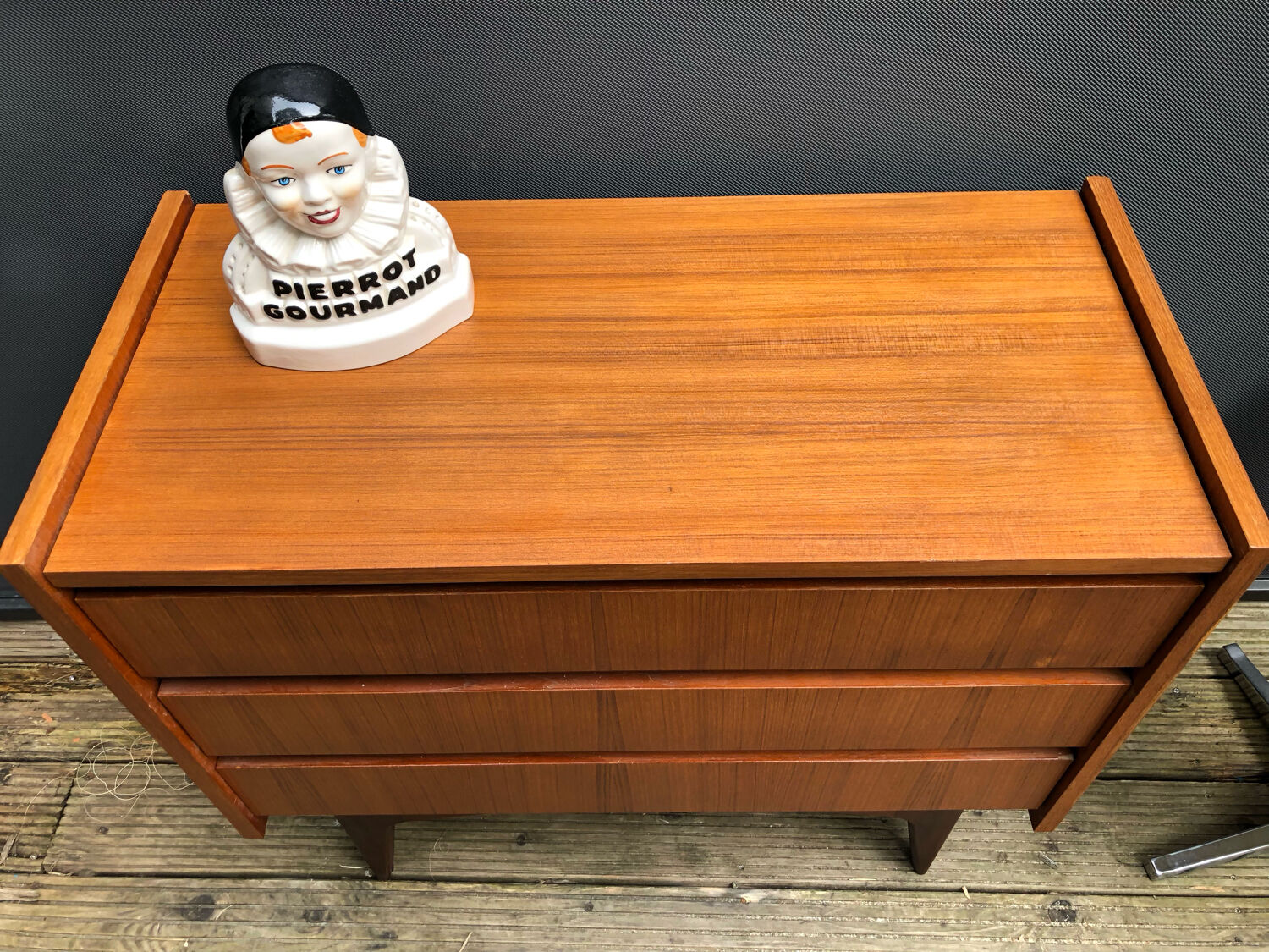 Scandinavian dresser