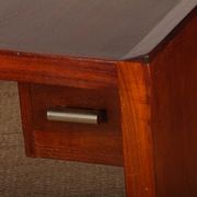 Bureau en bois, travail moderniste des années 1930