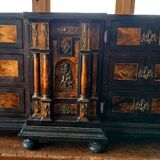 Large inlaid coin purse from the early 1900s