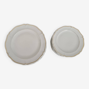 Set of flat and dessert plates in Limoges porcelain