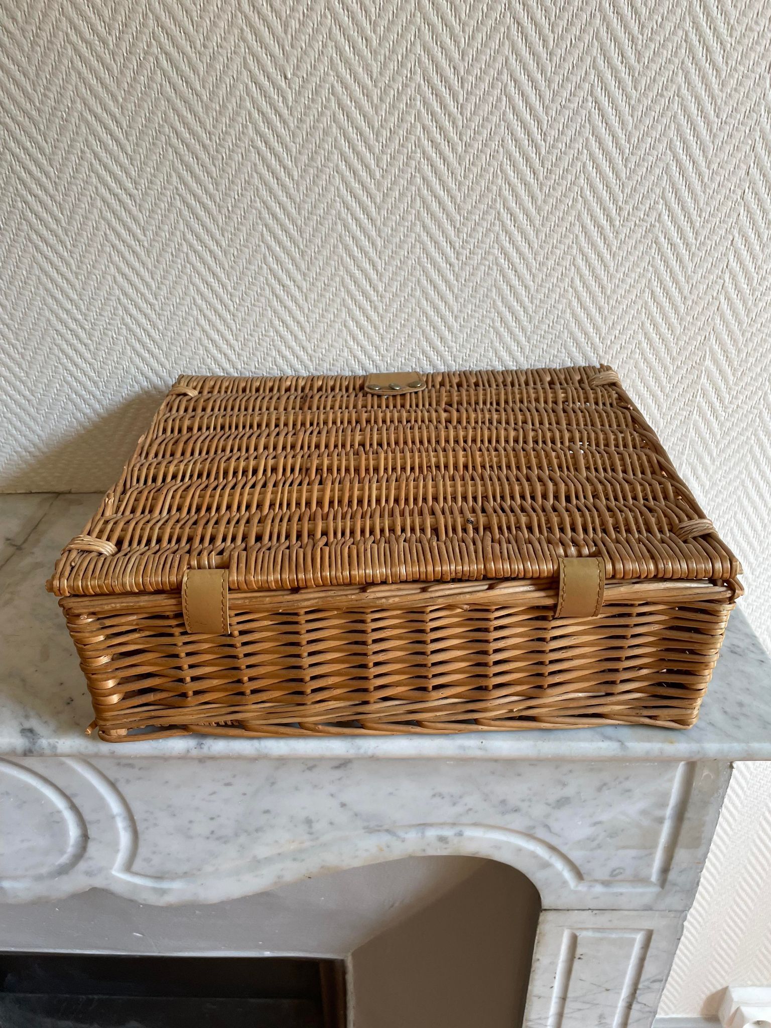 Wicker suitcase imitation leather