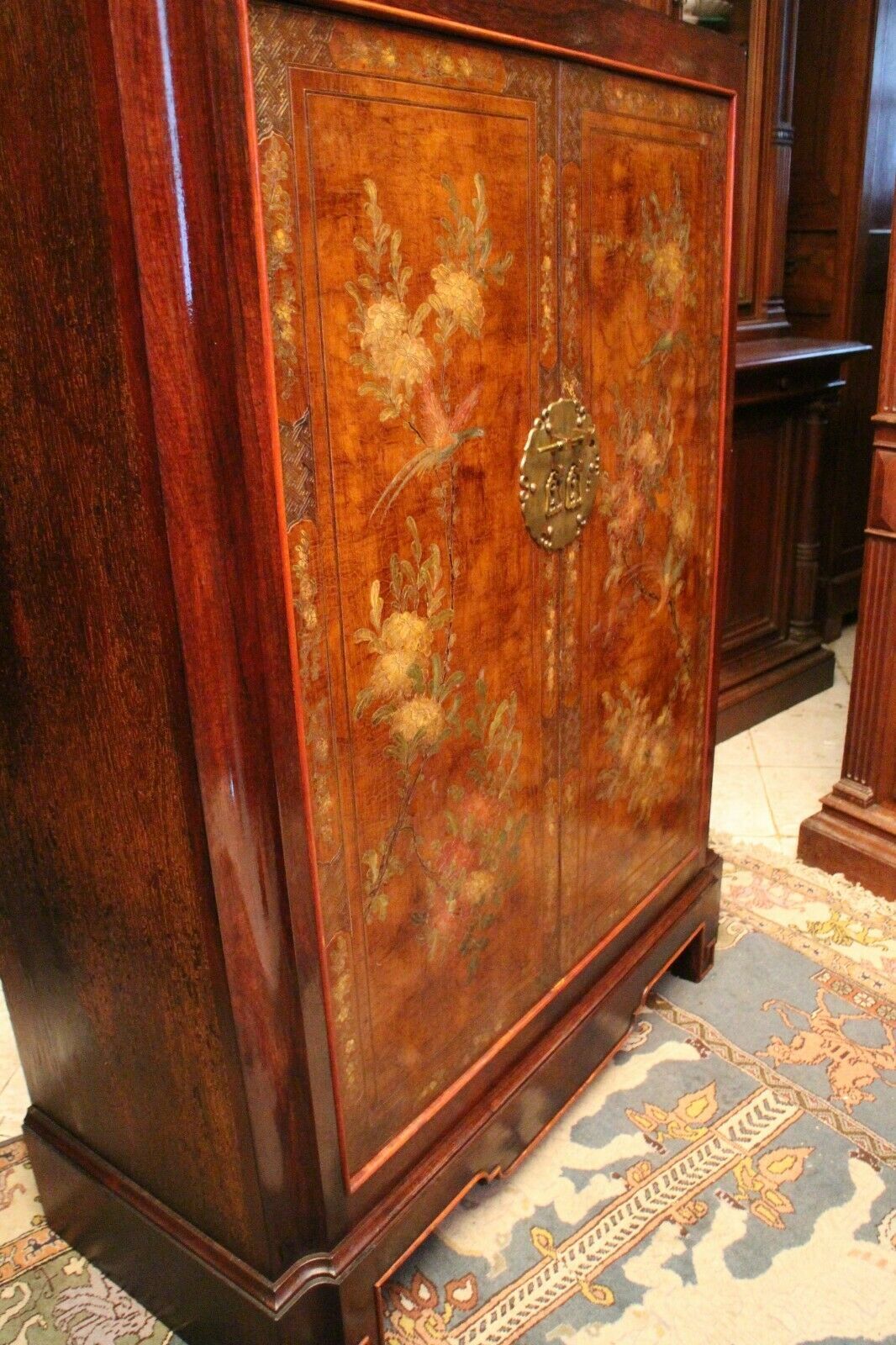 Cabinet in trompe l'oeil furniture bar decorated Far East China