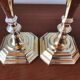 Paire de bougeoirs vintage classiques