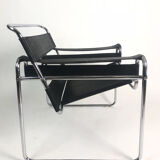 Pair of "vassily" model armchairs Marcel Breuer 1980