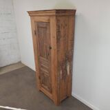 Armoire parisienne en sapin