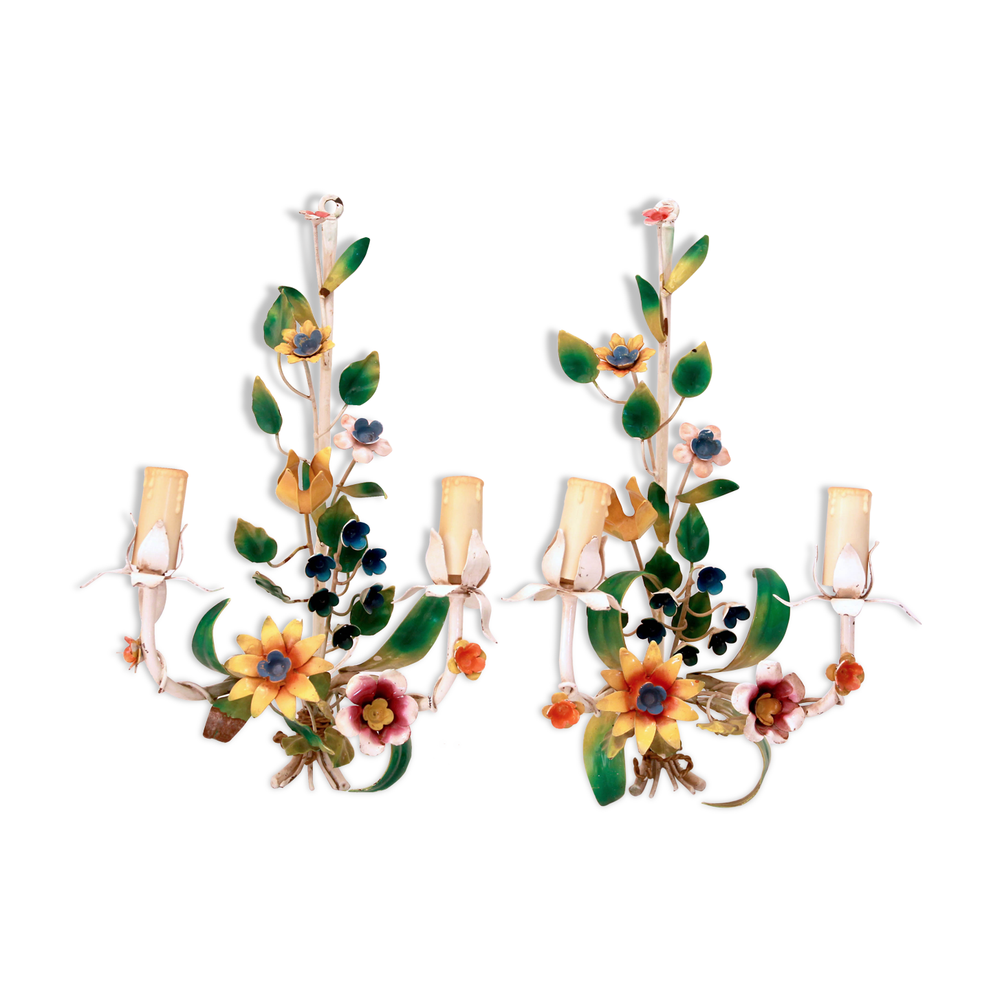 Pair of painted sheet metal wall lamps