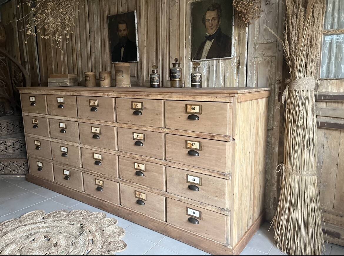 Old workshop drawer unit
