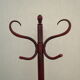 Portemanteau perroquet rouge ancien