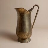 XXL vintage brass jug handmade in Italy (1950s) – golden brass vase with patina and elegant handle