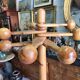 Porte manteau 1960 moderniste vintage en sapin 7 b