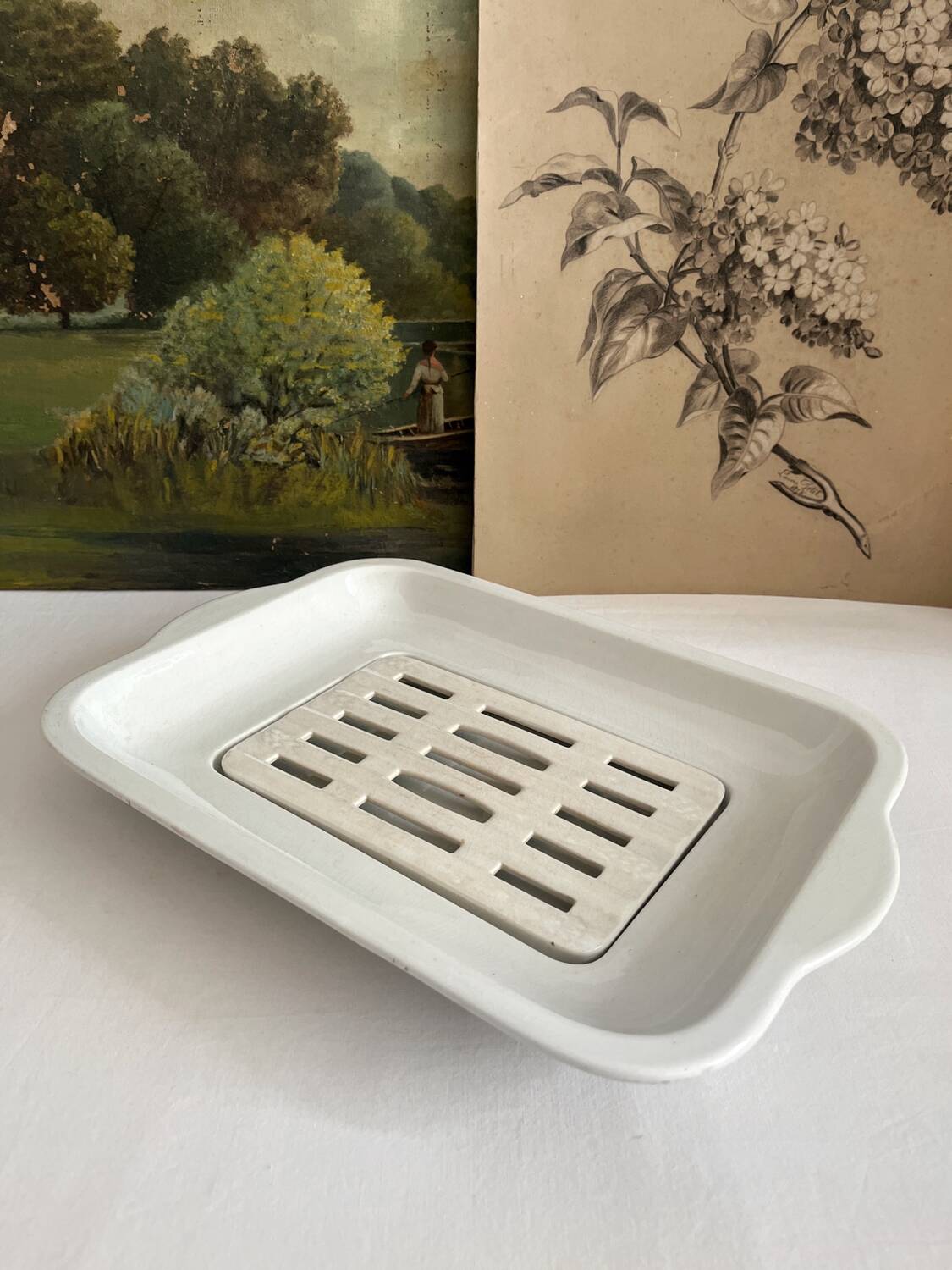 19th century Lunéville opaque ironstone earthenware asparagus dish