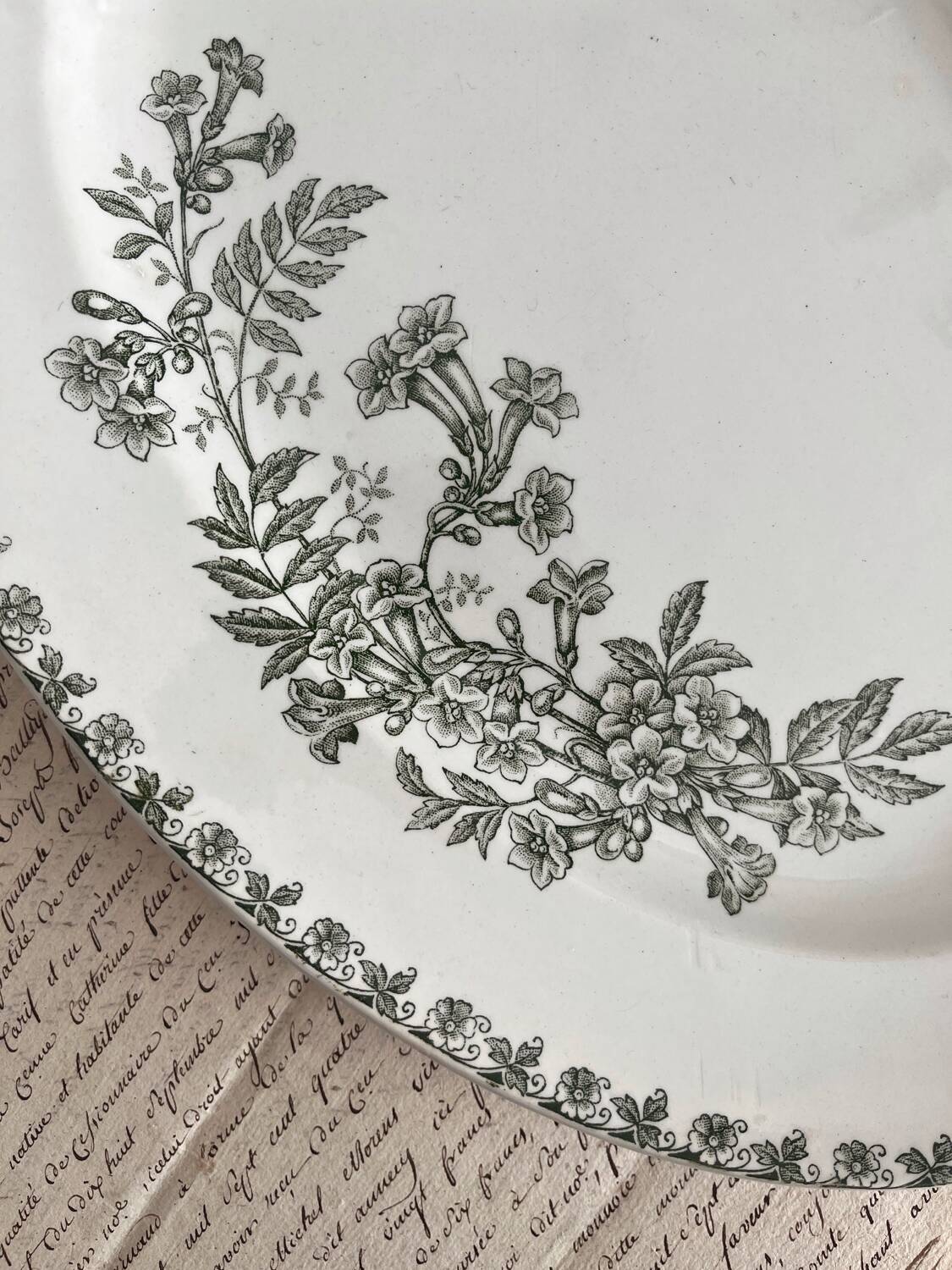 Oval ironstone dish "Denise" Saint Amand