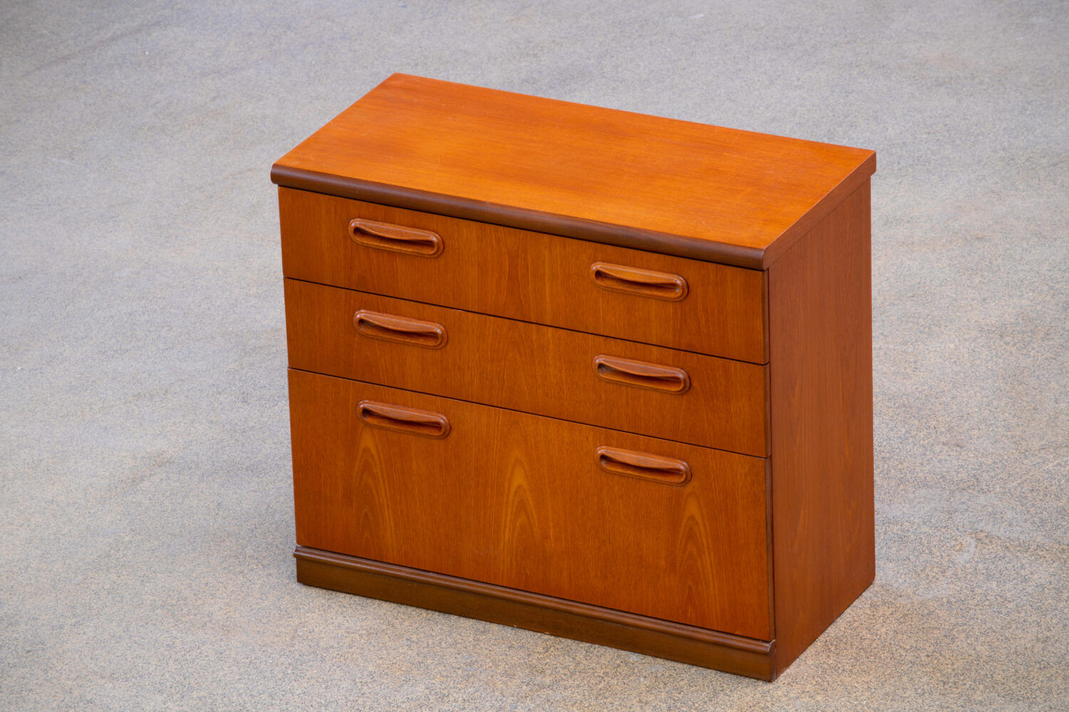 Scandinavian chest of drawers vintage 1960