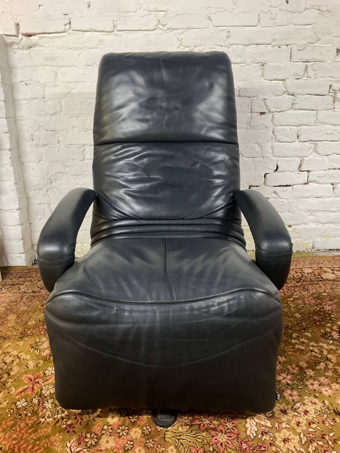 Jori black leather relax armchair from the 80s