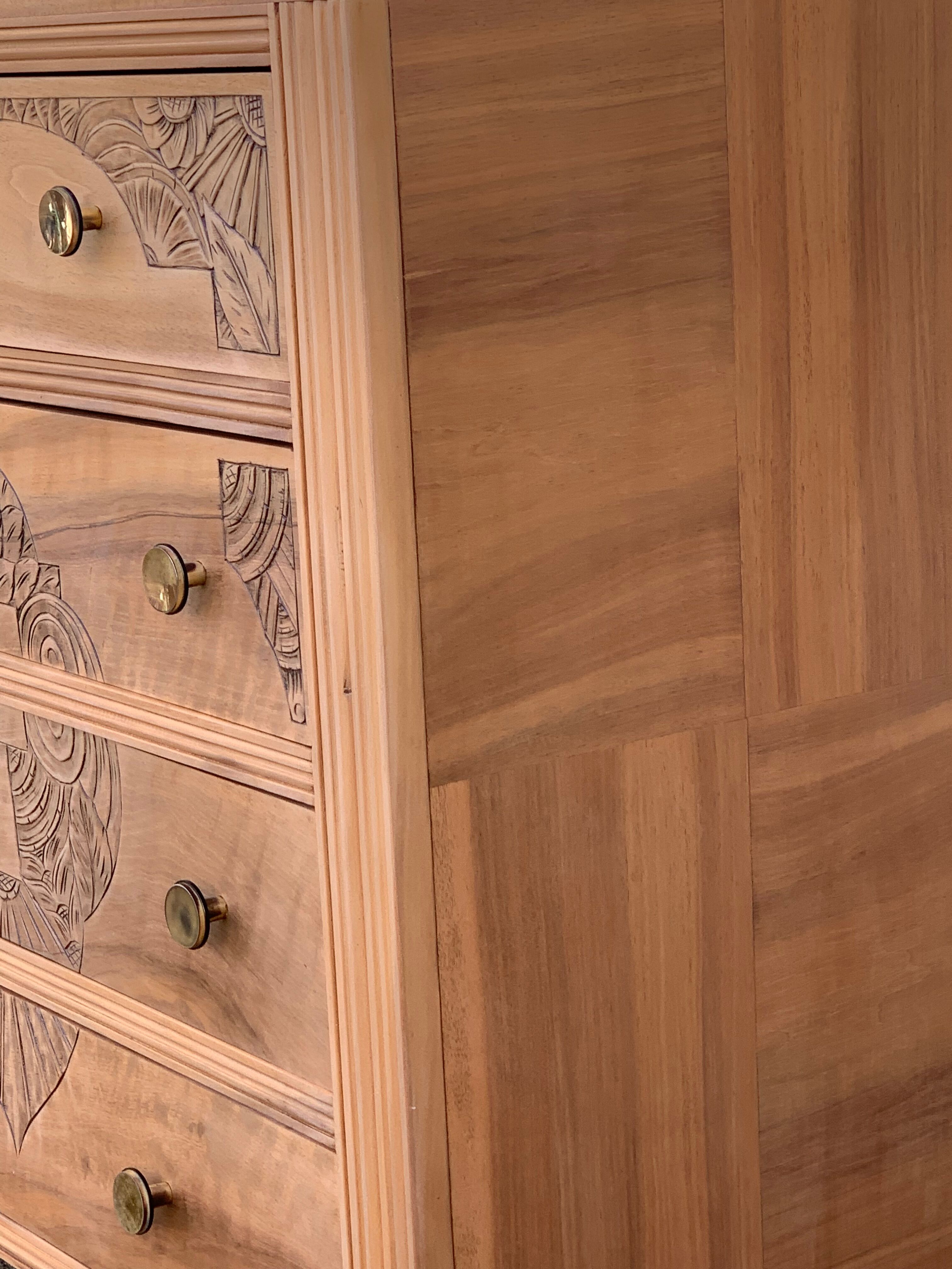 Art Deco chest of drawers Blond walnut 1930