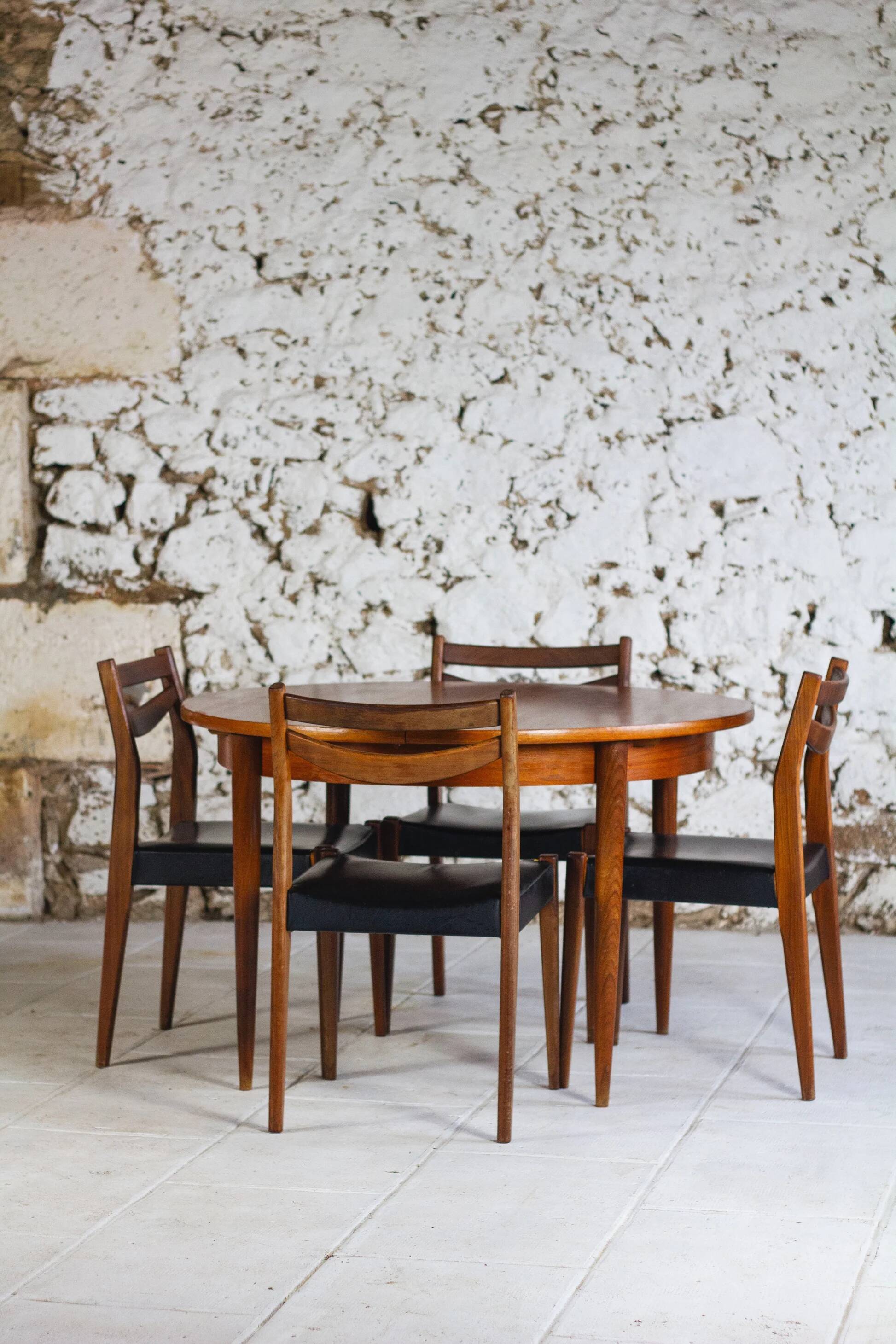 Vintage teak round table and 4 chairs, 1960