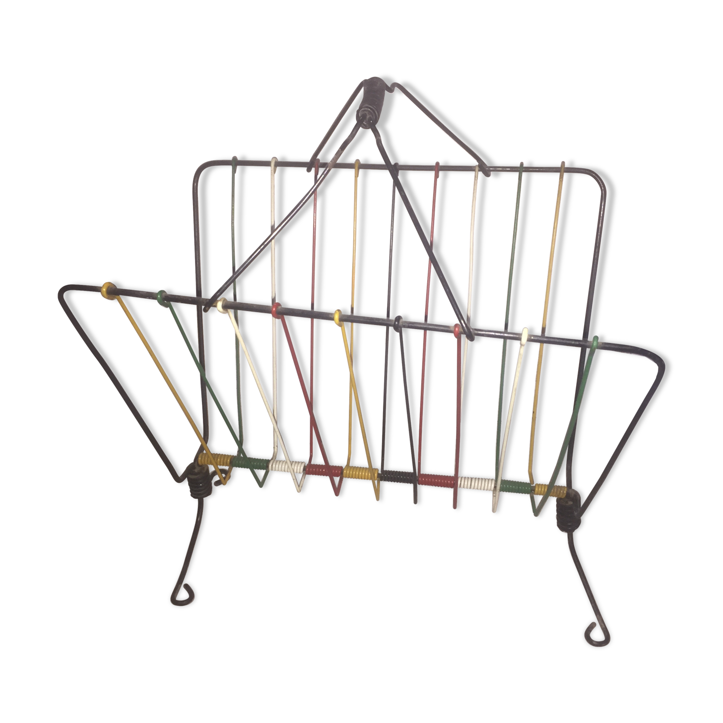Scoubidou magazine-rack