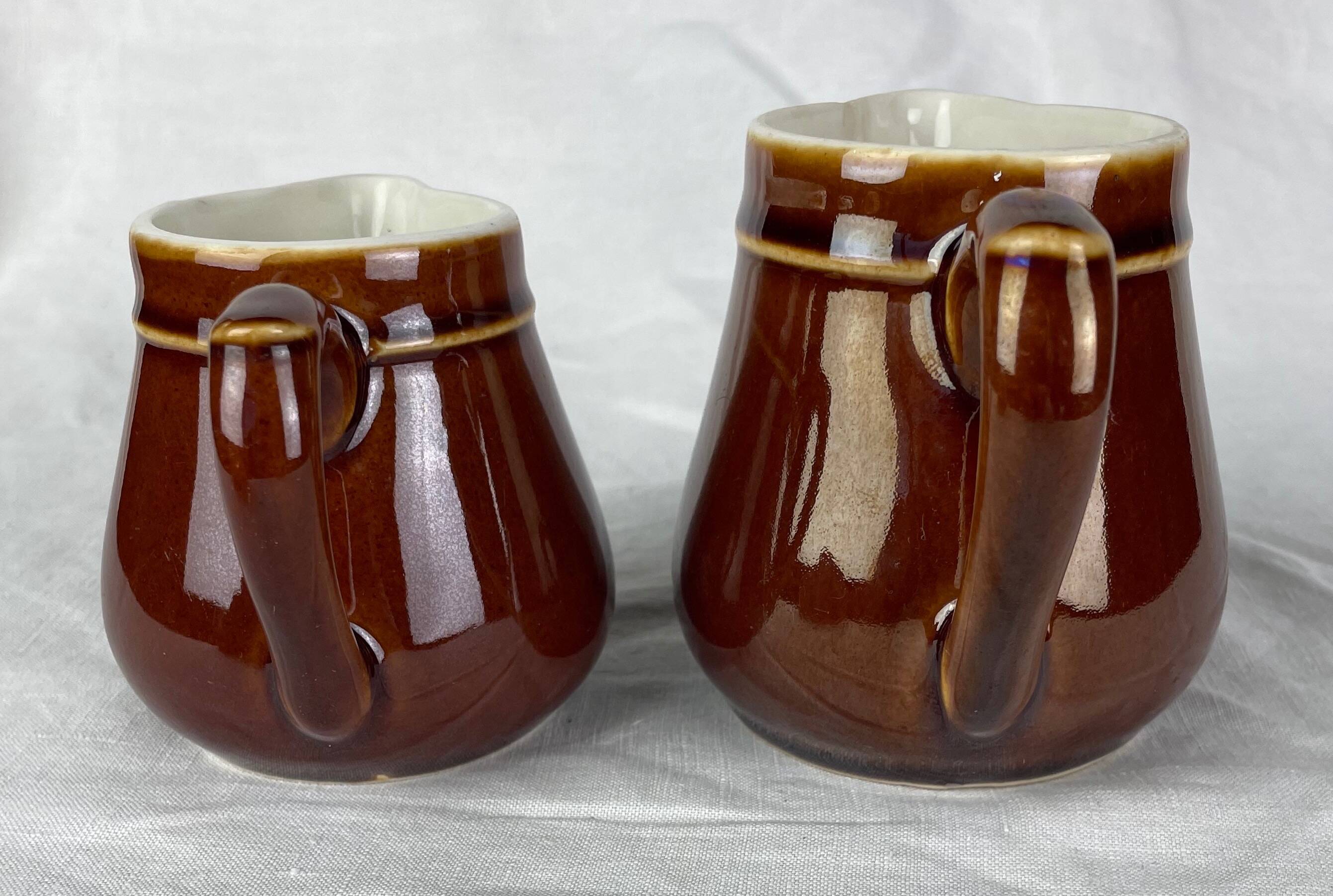 Set of 2 ceramic milk pots