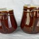 Lot 2 pots à lait en céramique
