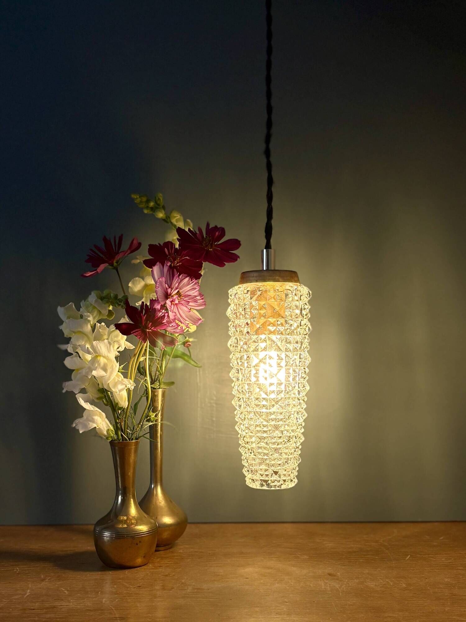 Vintage glass tulip suspension with diamond tip (SE10)