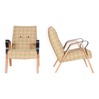 Paire de fauteuils restaurés en chêne du milieu du siècle par Tatra Pravenec, Tchéquie, années 1950