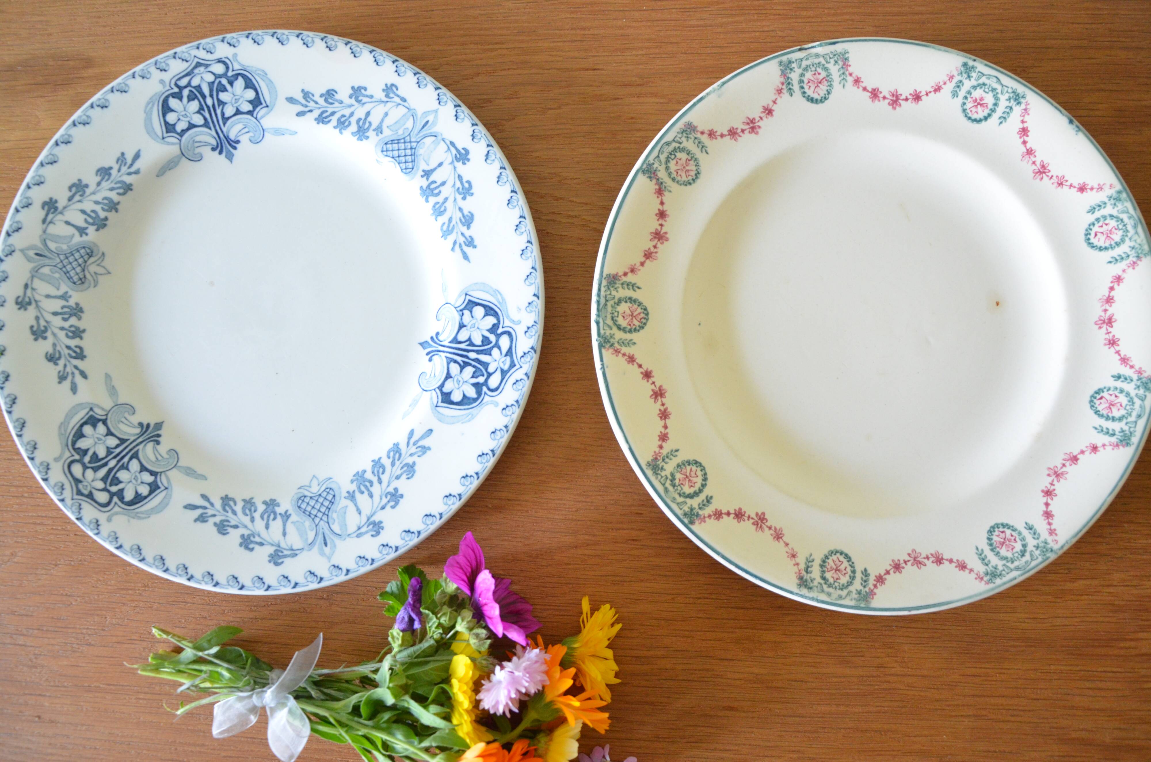 Lot of 2 mismatched old plates