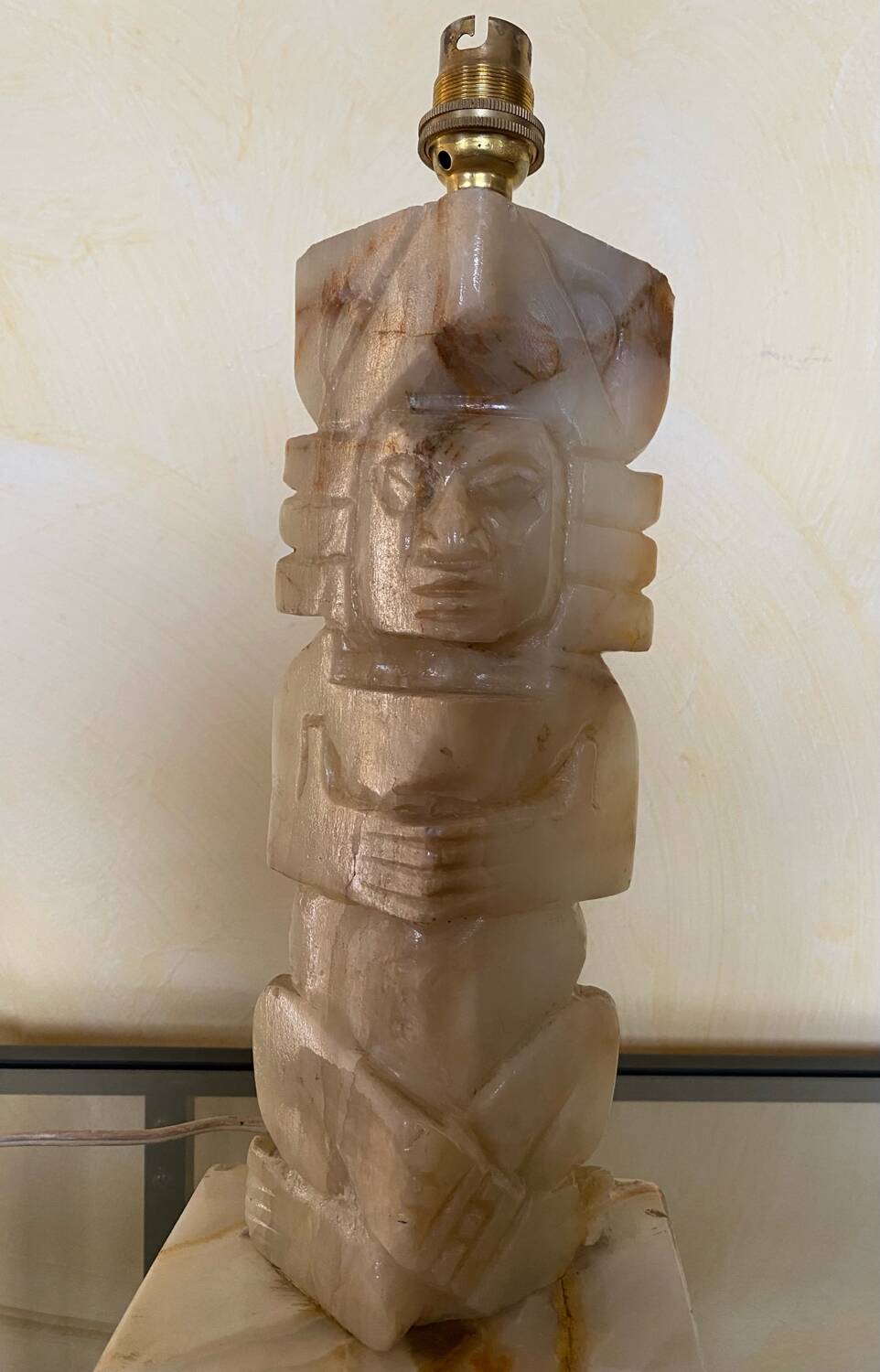 Carved onyx lamp – Pre-Columbian/Aztec style – Vintage