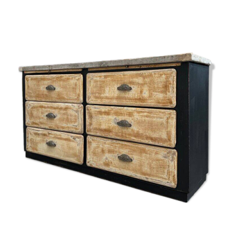Old workshop furniture with 6 drawers.
