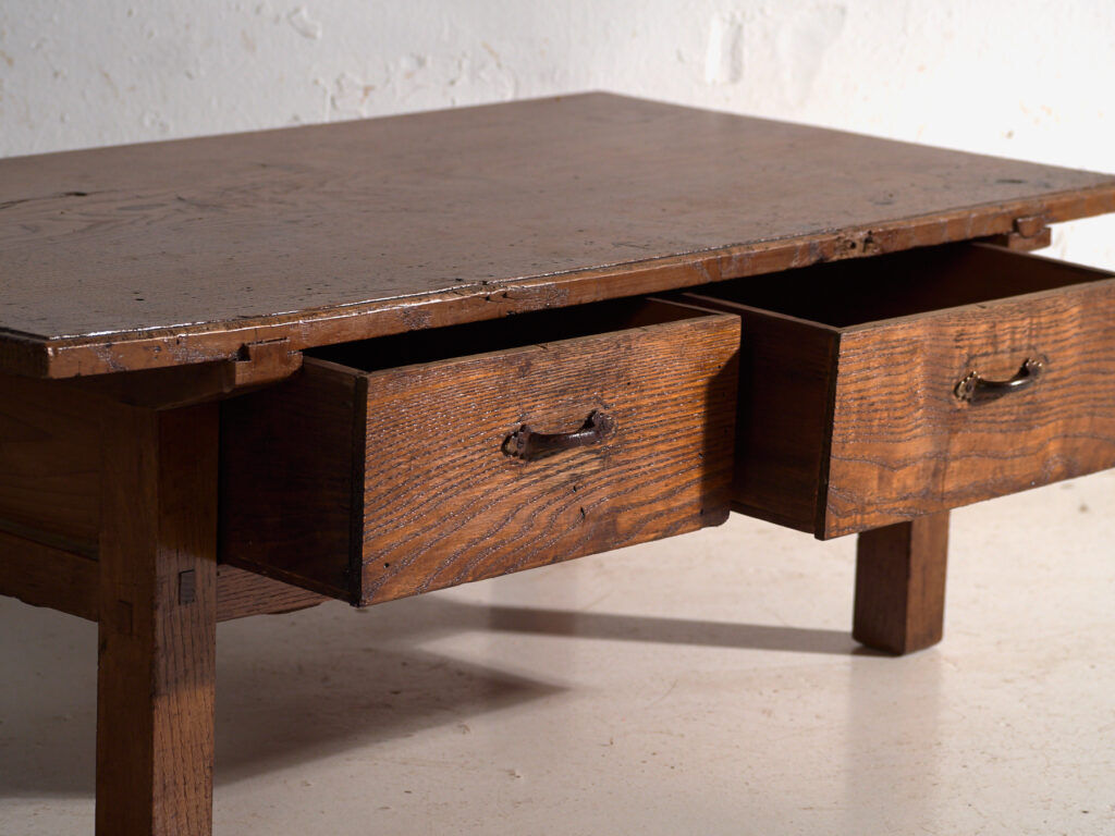 Antique Japanese wooden coffee table – Japan, circa 1920
