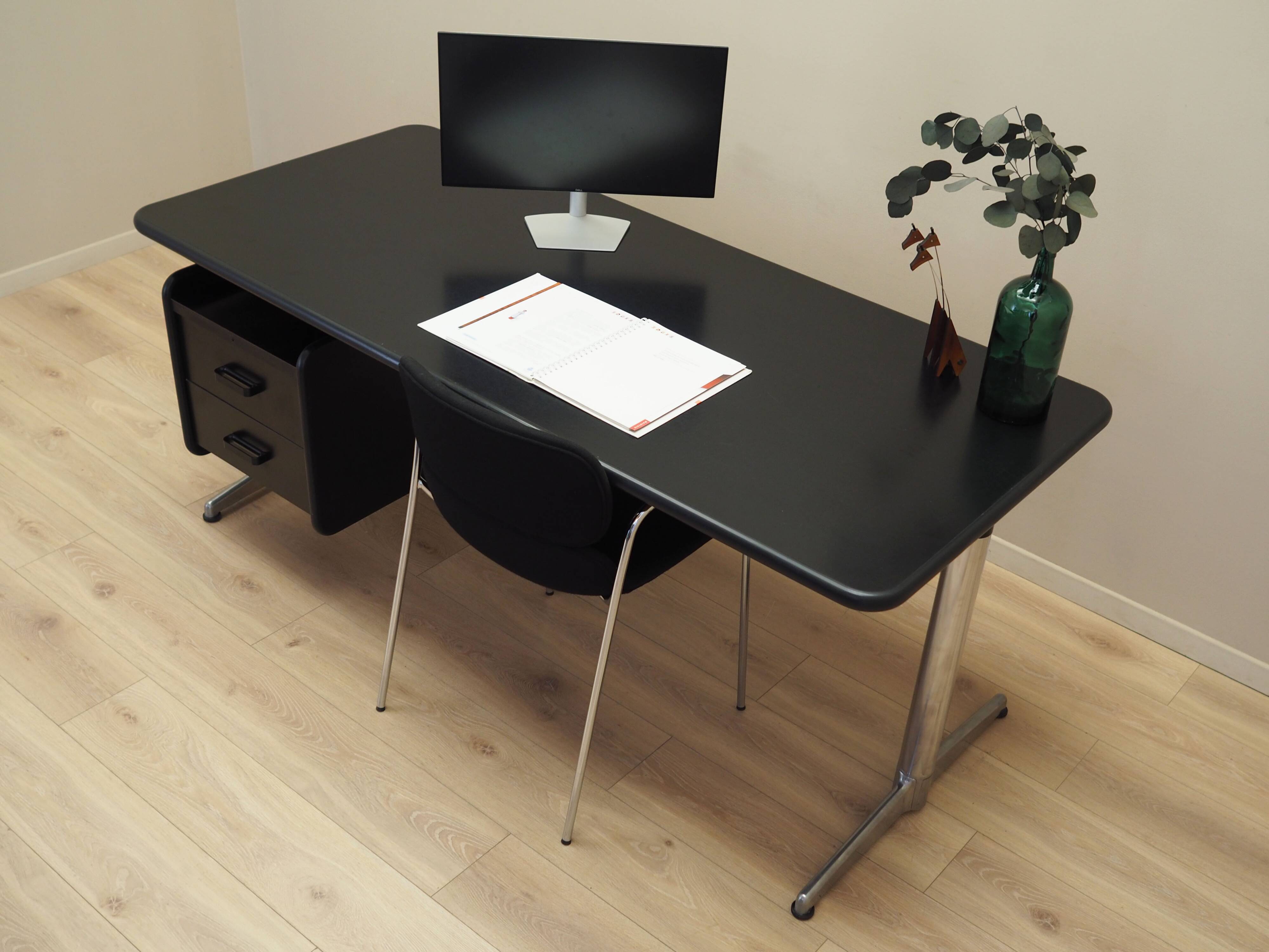 Bureau, design italien, années 1970, designer : Giancarlo Piretti, fabricant : Ano