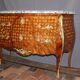 Commode de style Louis XV en marqueterie de cube