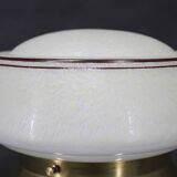 Plafonnier Art Déco en laiton des années 1930 avec abat-jour en verre opalin, Tchécoslovaquie, Res