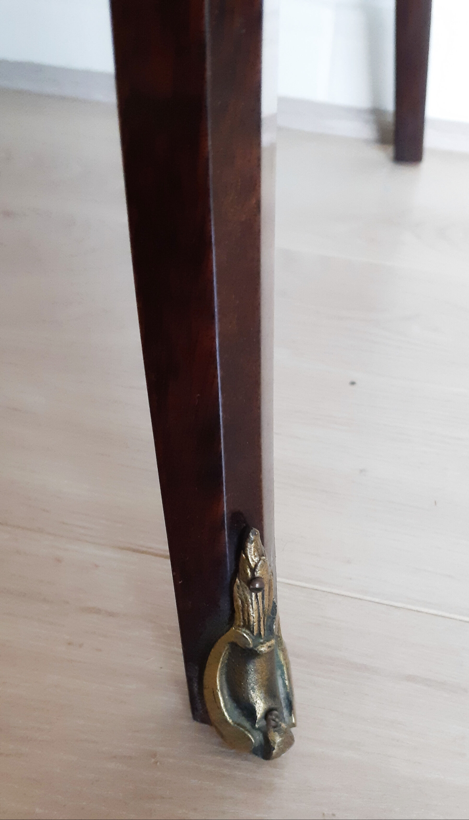 Dressing table in rosewood marquetry